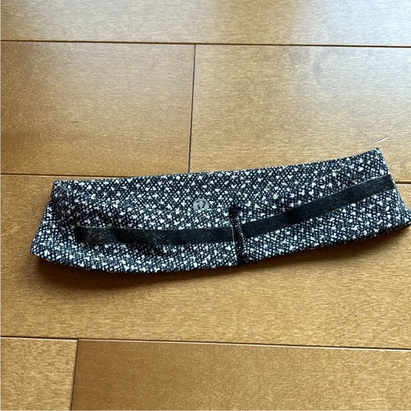 Lululemon Headband - Picture 4 of 4
